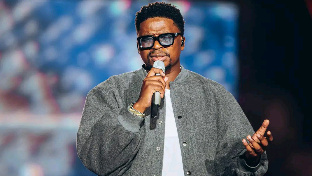12 vocalists needed for Dr Tumi’s show